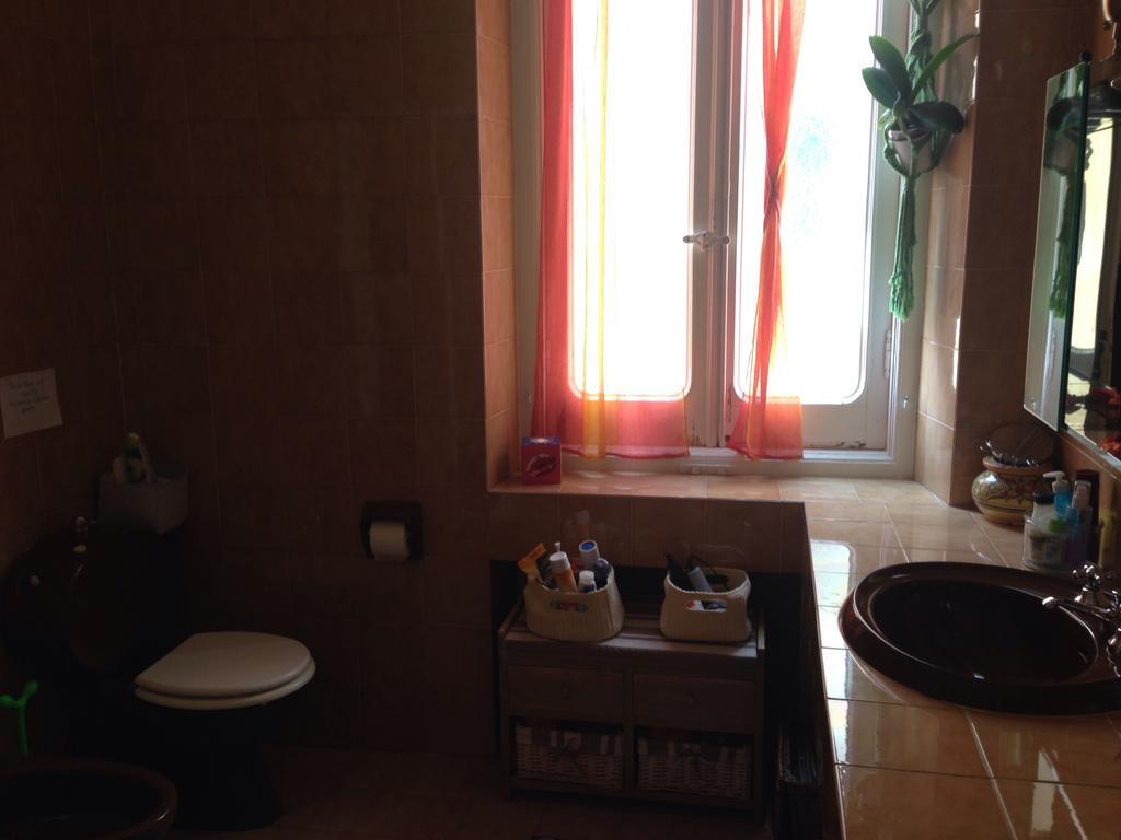 Il Ciottolo Bed & Breakfast เจนัว ภายนอก รูปภาพ