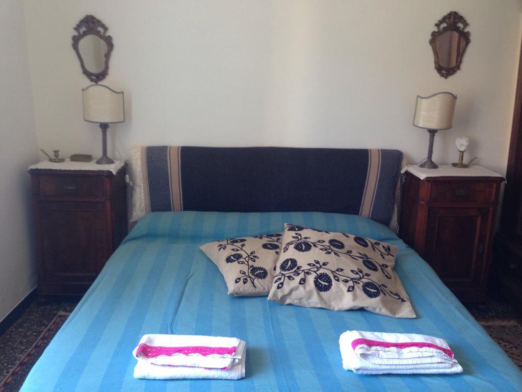 Il Ciottolo Bed & Breakfast เจนัว ภายนอก รูปภาพ